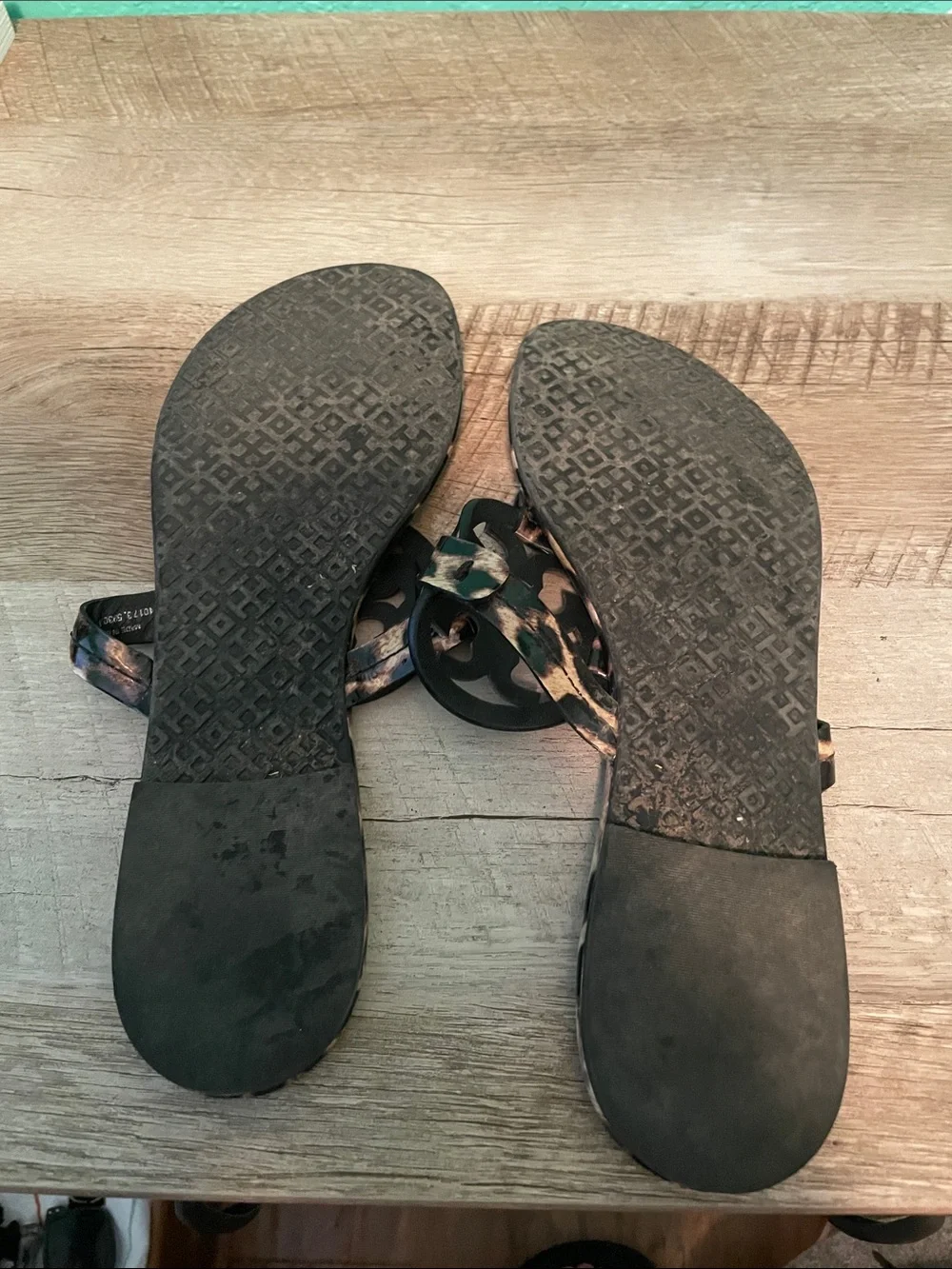 Tory Burch stylish leopard